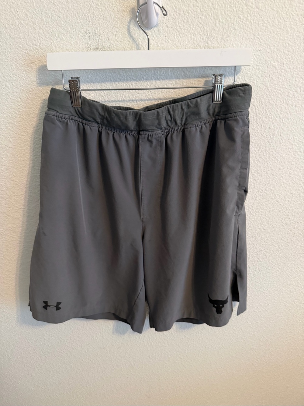 Under Armour Men’s Charcoal Athletic Training Shorts